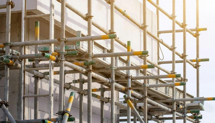 Which system provides stable work platforms at different heights?