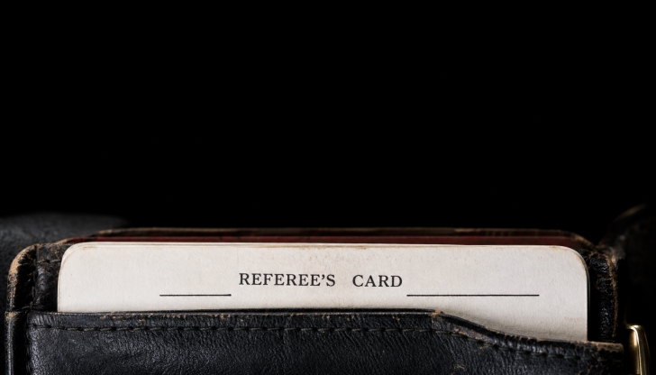 Who won the 1986 Golden Boot for England and famously never received a yellow card in his life?