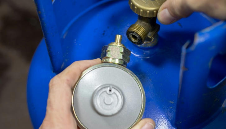Which component reduces high cylinder pressure to a usable level?