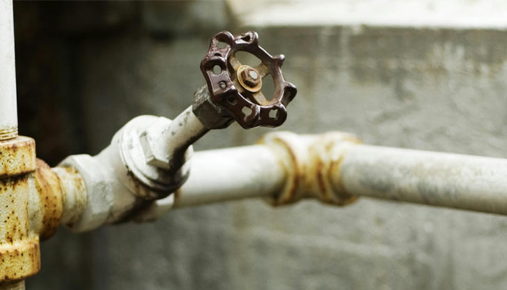 Which category does a globe valve belong to?