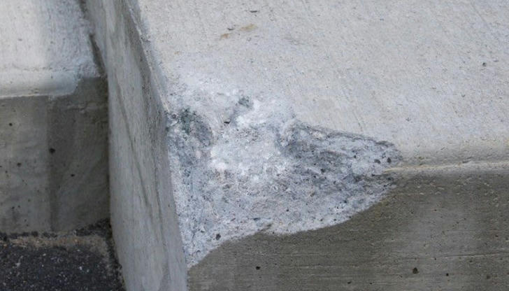 If you use a groover too late after the concrete begins setting, what is the likely result?