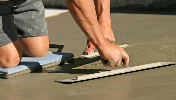 Which combination of tools should be used in this order for a basic flat slab: screed → ? → ?