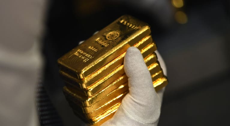What is the chemical symbol for gold?
