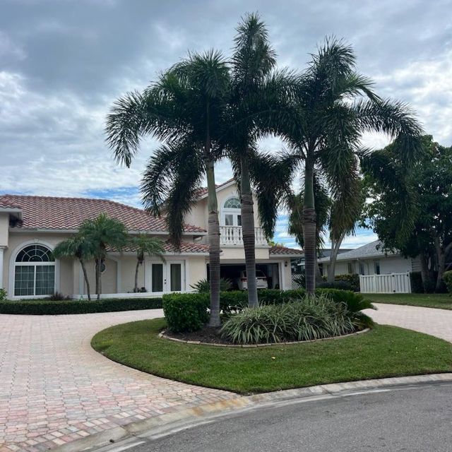 Aztec lawns service LLC