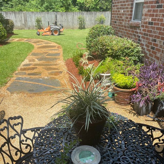 Leon Donald Landscaping and Lawn